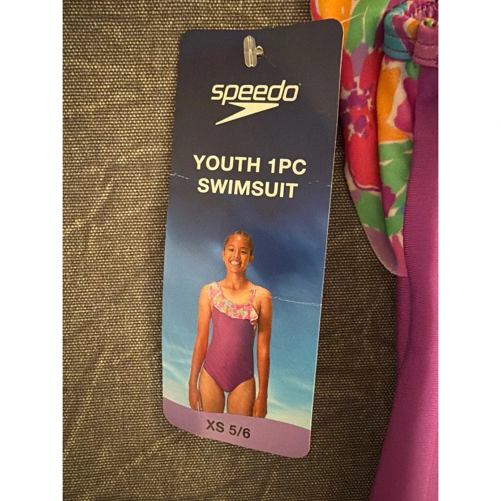 Speedo vibrant purple